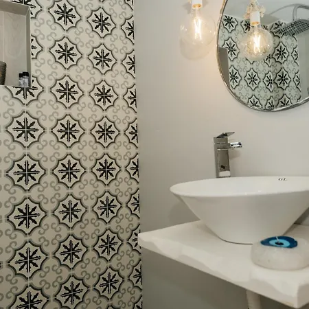 Irini Апартаменты *