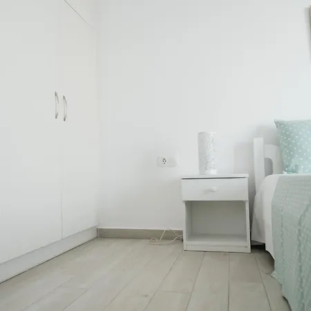 Апартаменты Irini *